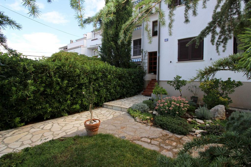 Apartment Klepac Punat Exterior foto
